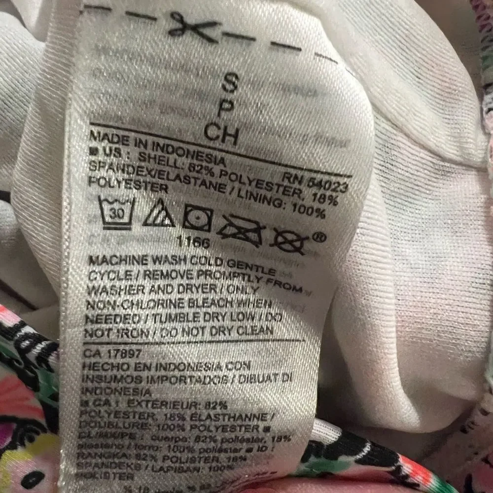 Old Navy Absolutely adorable girls floral and striped swim top size small